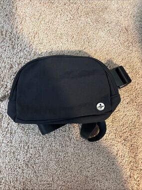 Halara Crossbody Bag